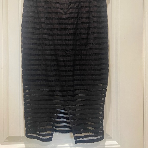 BEBE STRIPPED MIDI SKIRT - Picture 4 of 4